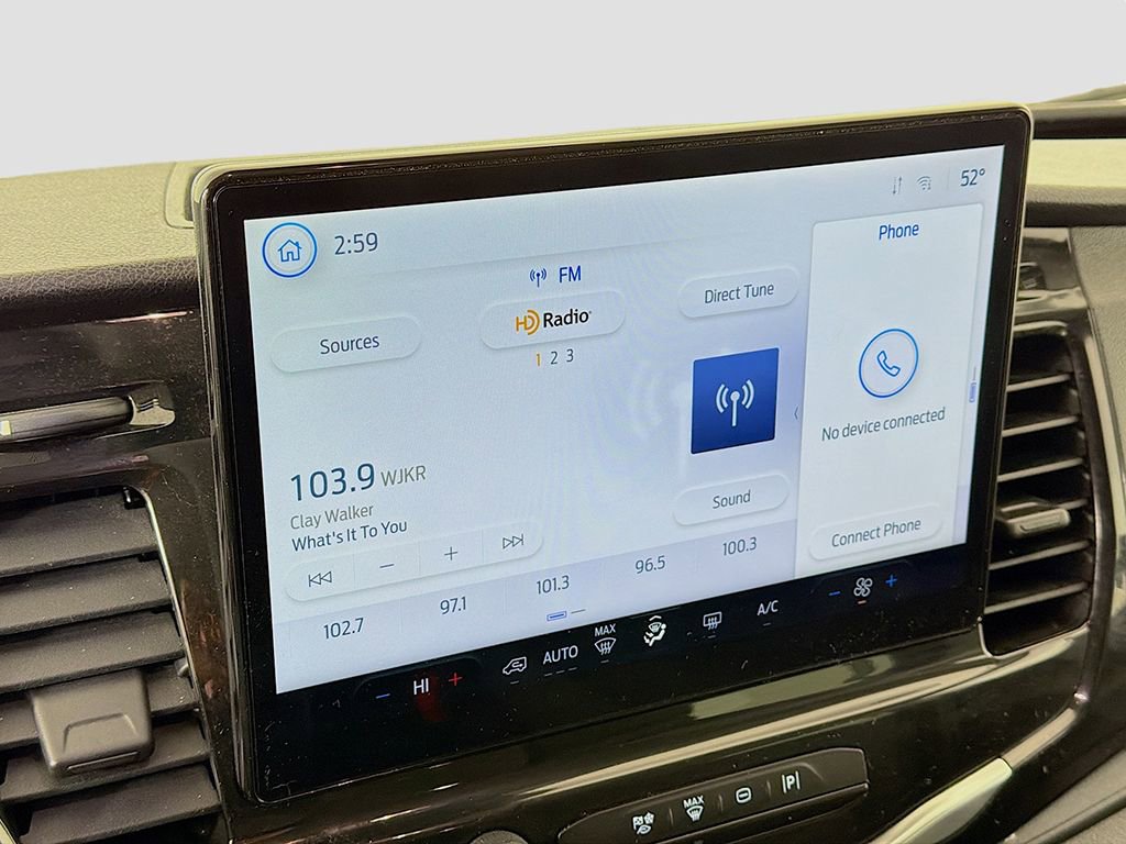 Used 2023 Ford Transit 350 XLT image 34