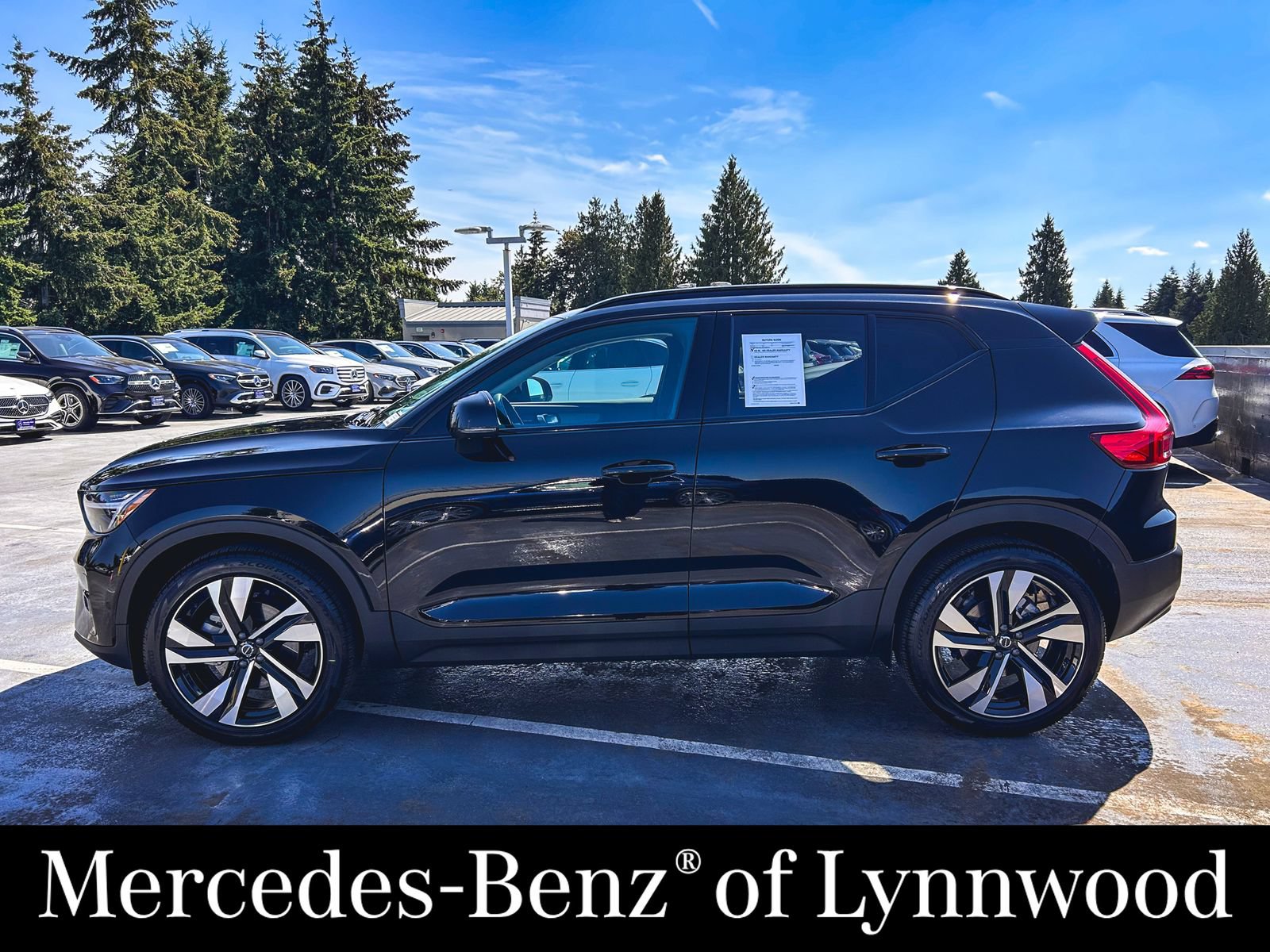 Used 2026 Volvo XC40 B5 Ultra w/ Protection Package Premier AWD/4WD image 5