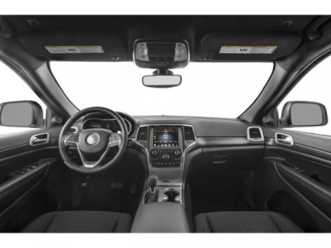 Used 2018 Jeep Grand Cherokee Altitude AWD/4WD image 11