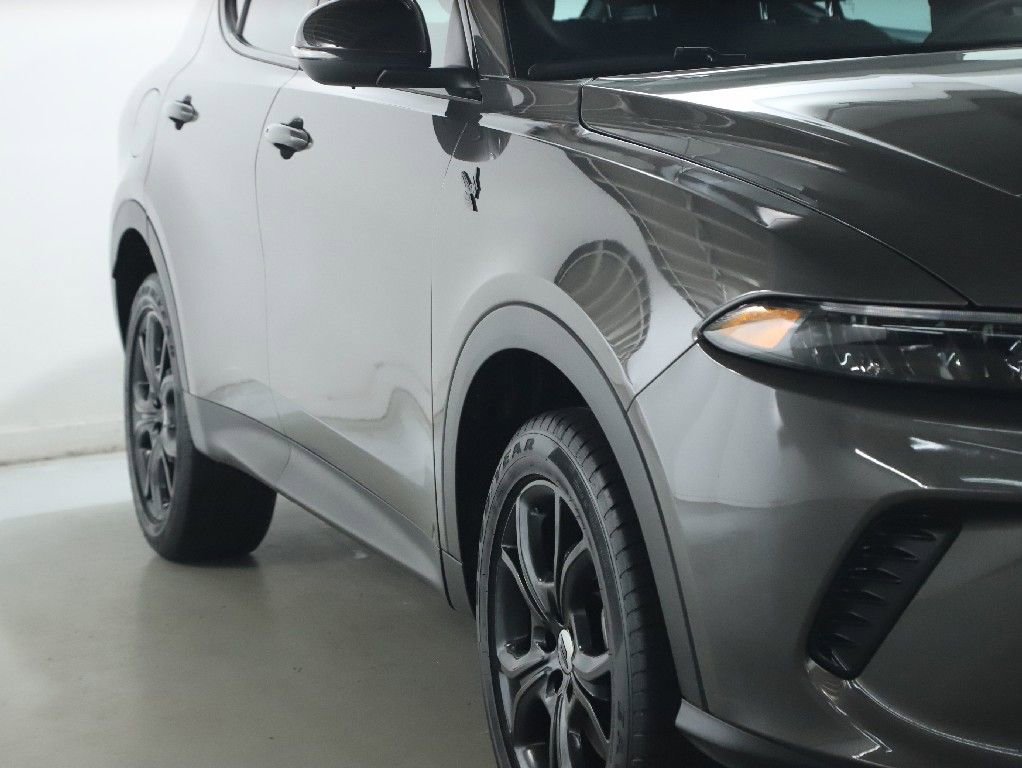 Used 2024 Dodge Hornet GT image 8