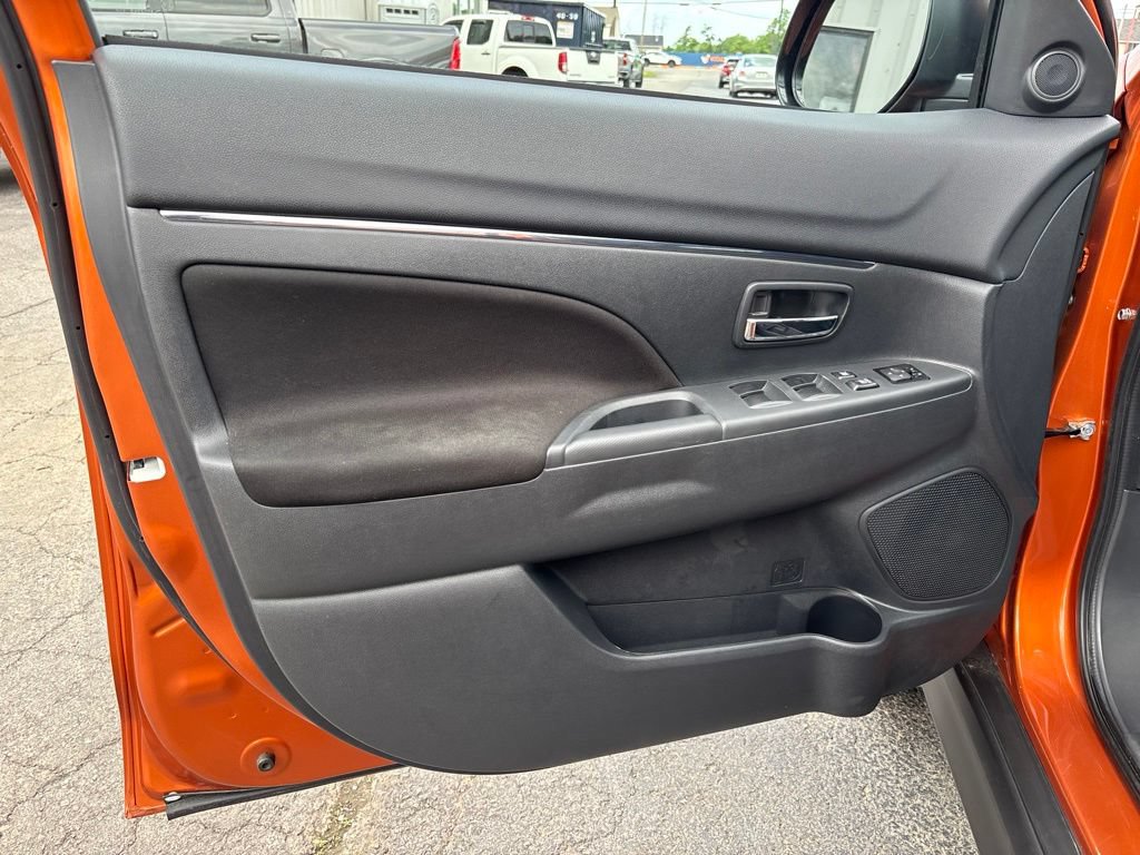 Used 2024 Mitsubishi Outlander Sport ES AWD/4WD image 14