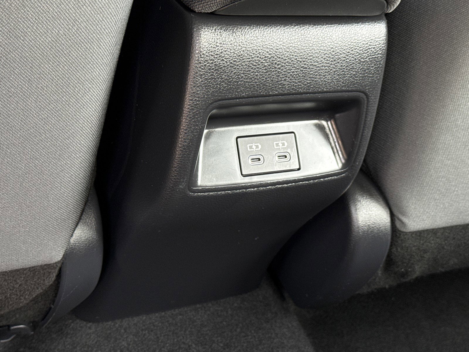 Used 2024 Toyota Corolla LE FWD image 14