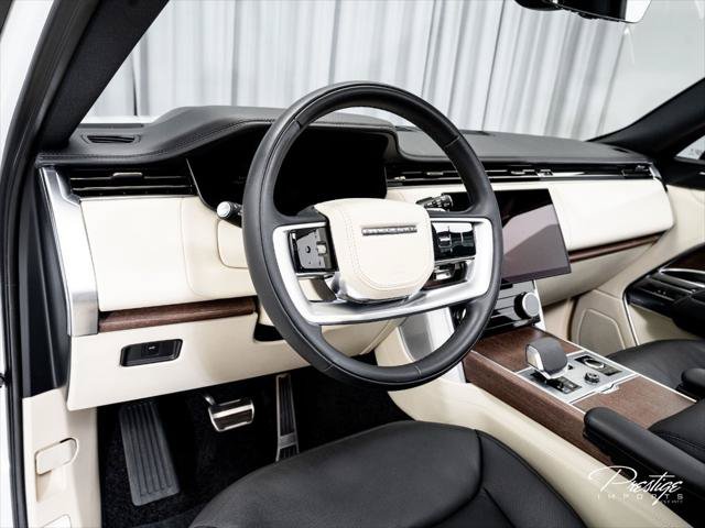 Used 2023 Land Rover Range Rover Long Wheelbase SE AWD/4WD image 23