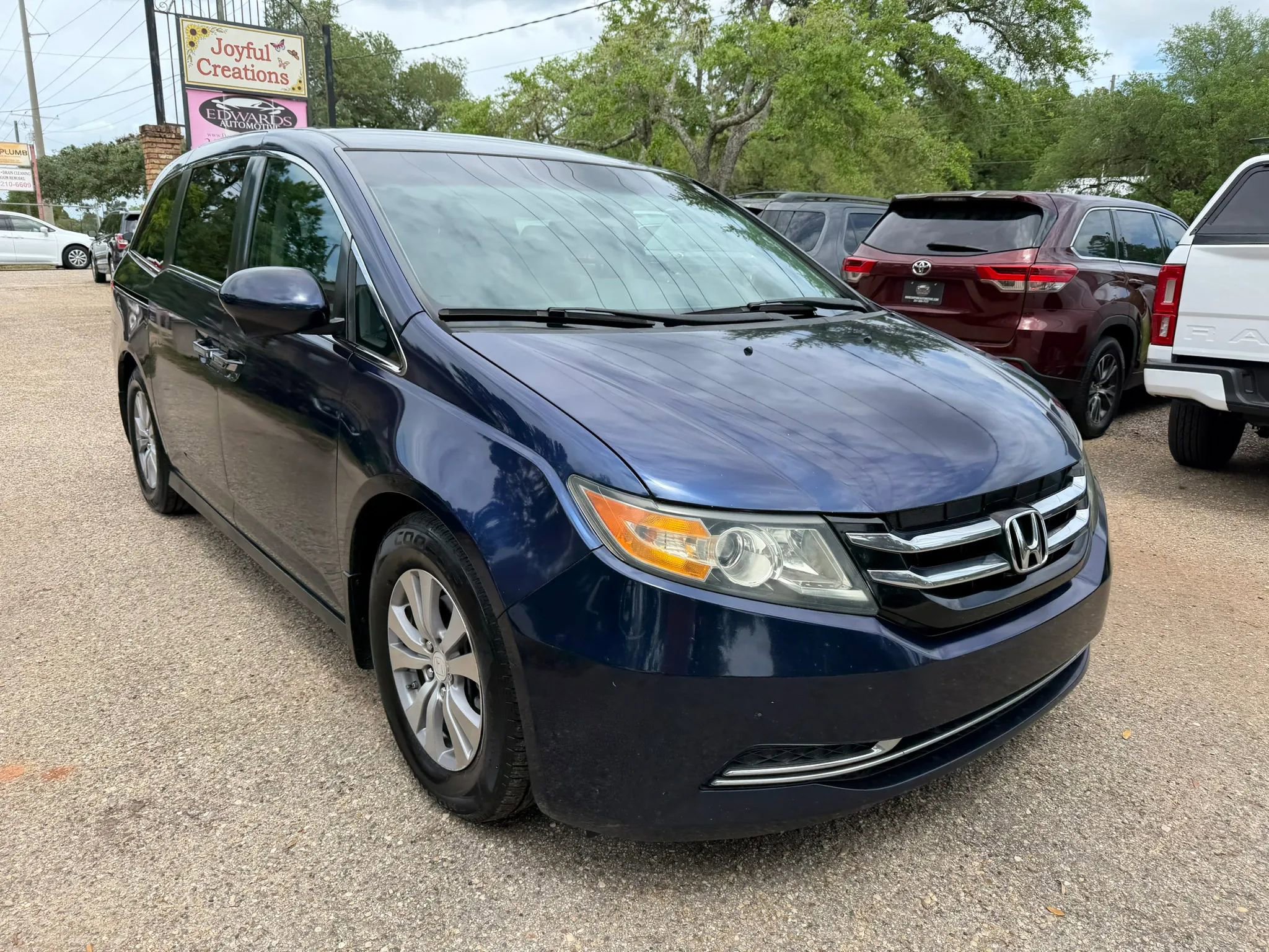Used 2016 Honda Odyssey SE image 3