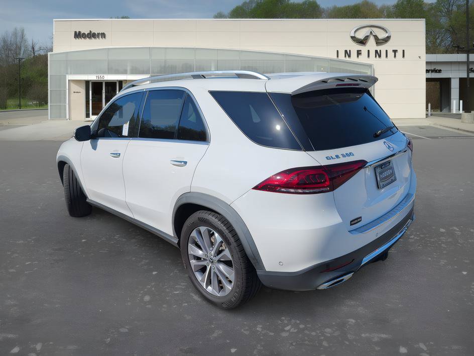 Used 2021 Mercedes-Benz GLE 350 4MATIC w/ Premium Package image 5