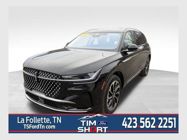 Used 2024 Lincoln Nautilus Reserve image 1