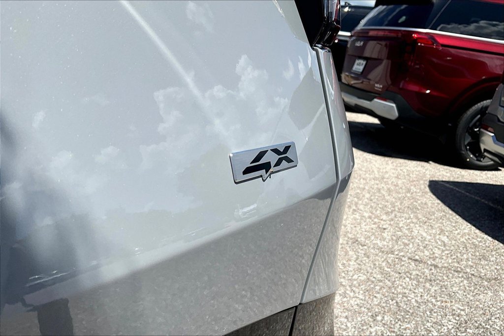 New 2026 Kia Sportage SX AWD/4WD image 8