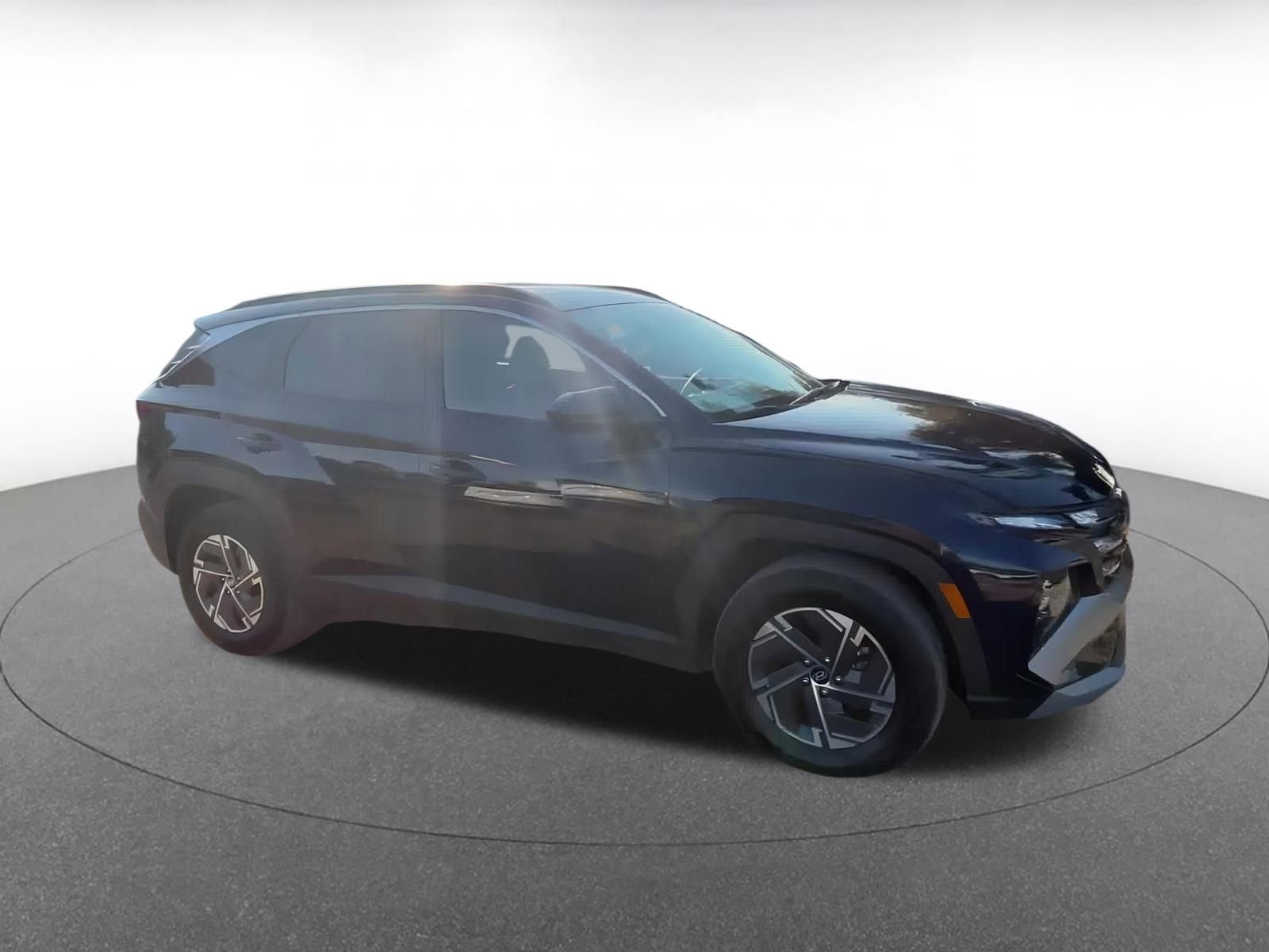 Used 2025 Hyundai Tucson Blue image 2