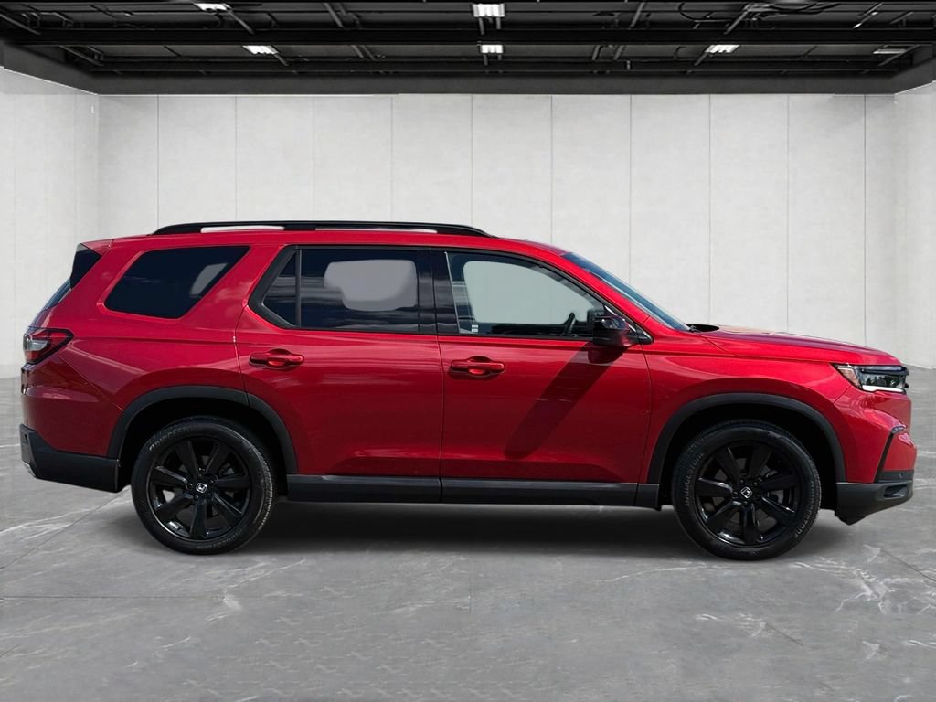 Used 2025 Honda Pilot Black Edition image 4