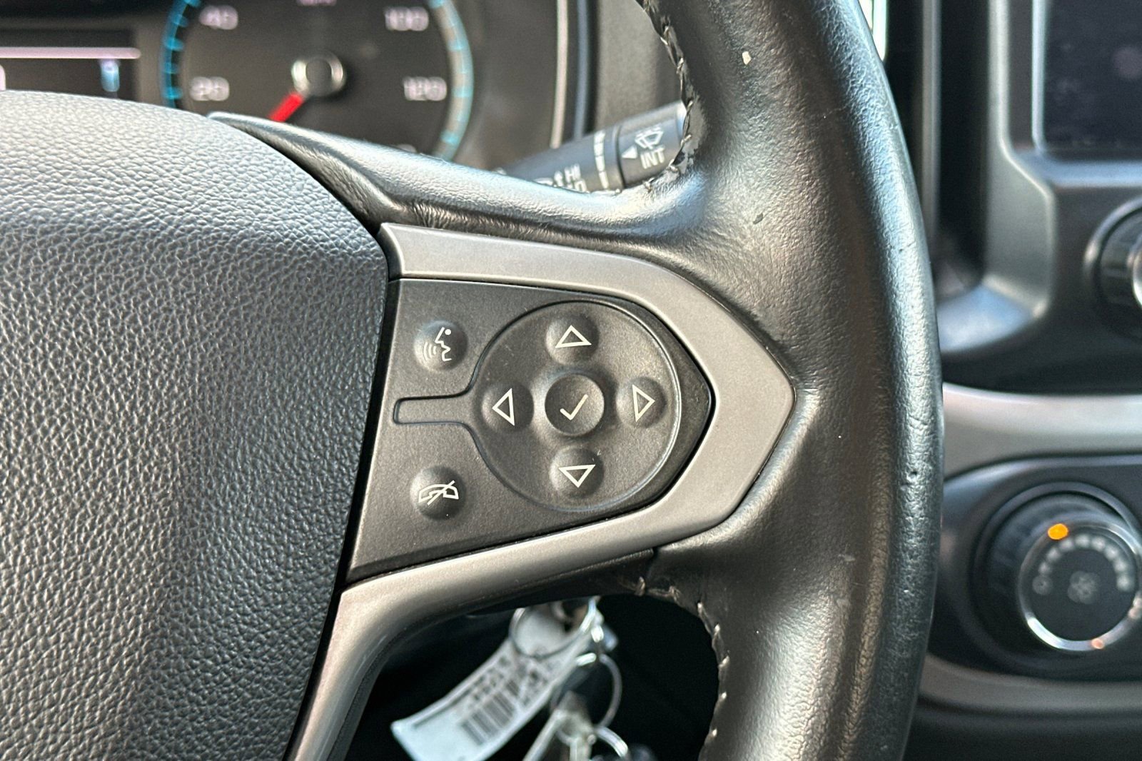 Used 2018 Chevrolet Colorado LT image 25