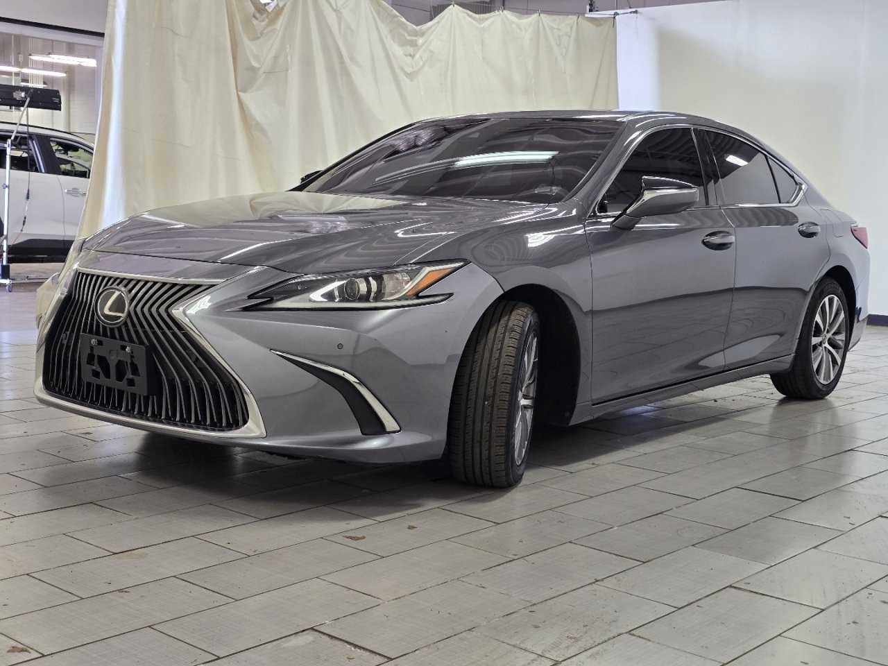 Used 2021 Lexus ES 350 w/ Premium Package image 4