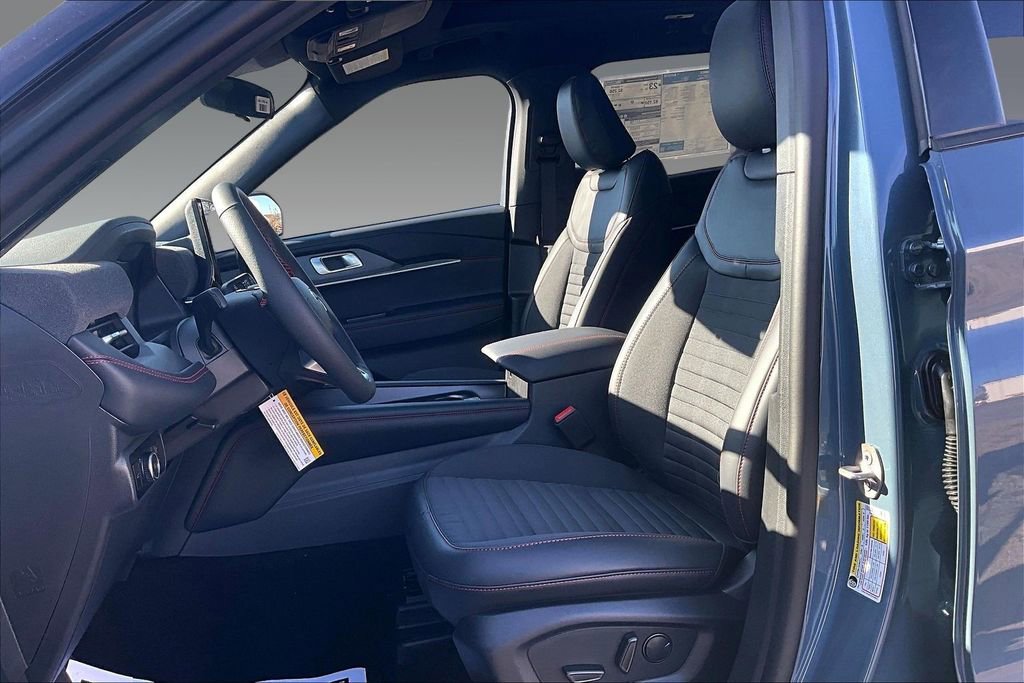 New 2026 Ford Explorer ST-Line image 6
