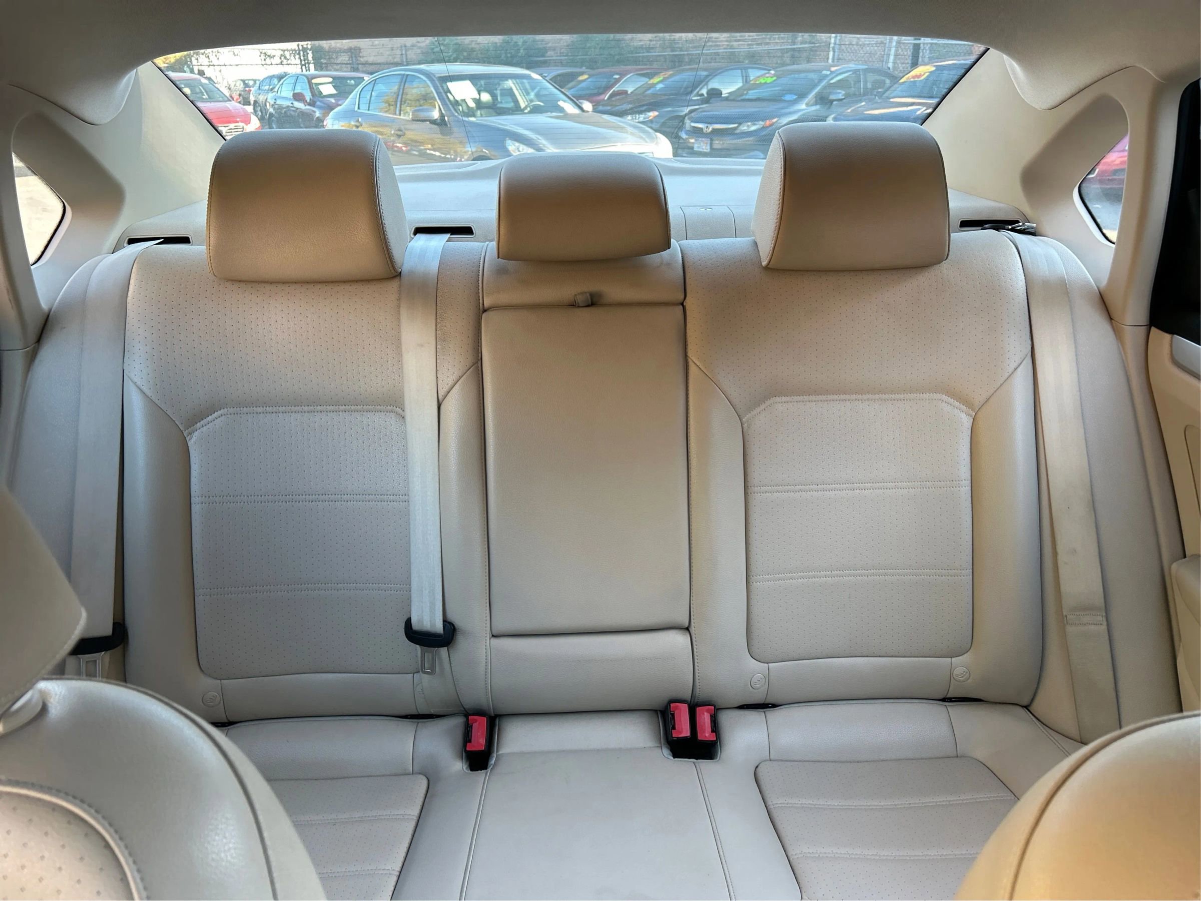 Used 2013 Volkswagen Passat 2.5 SE image 28