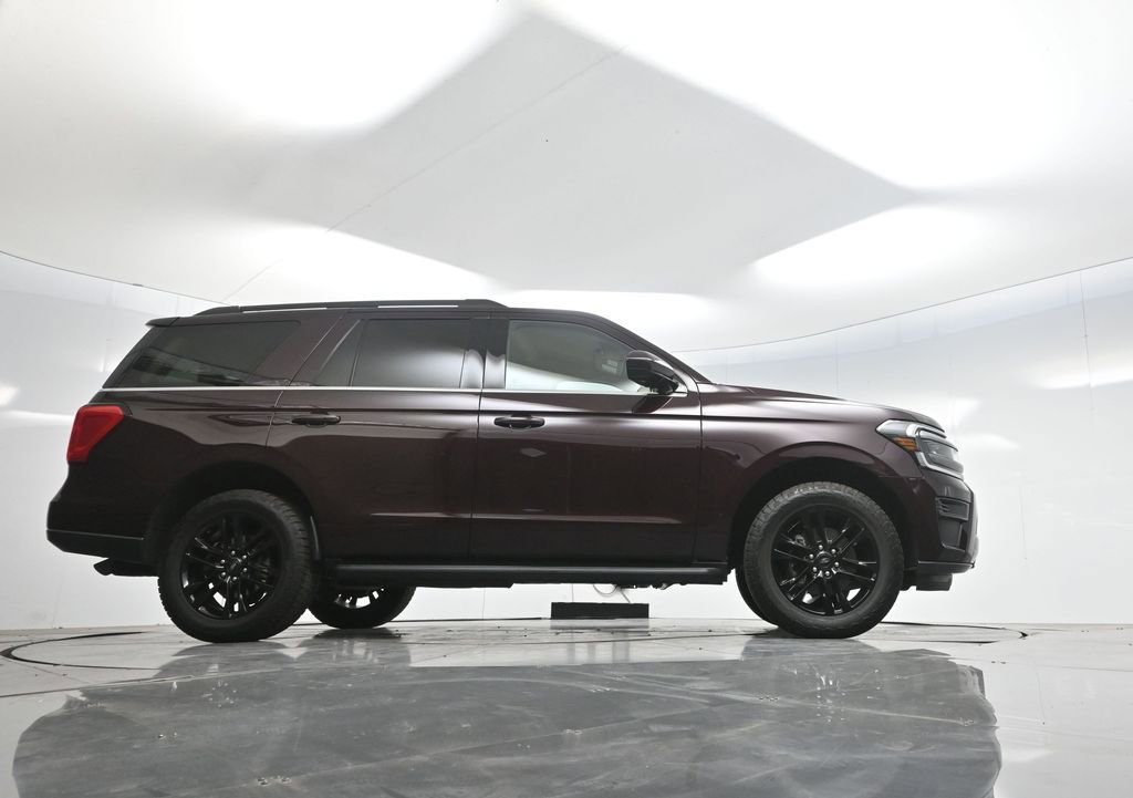 Used 2024 Ford Expedition XLT RWD image 60