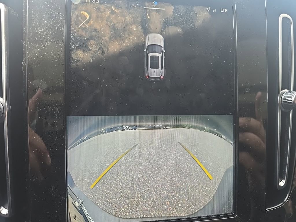 Used 2023 Volvo XC40 B5 Plus w/ Driver Assist Package image 18