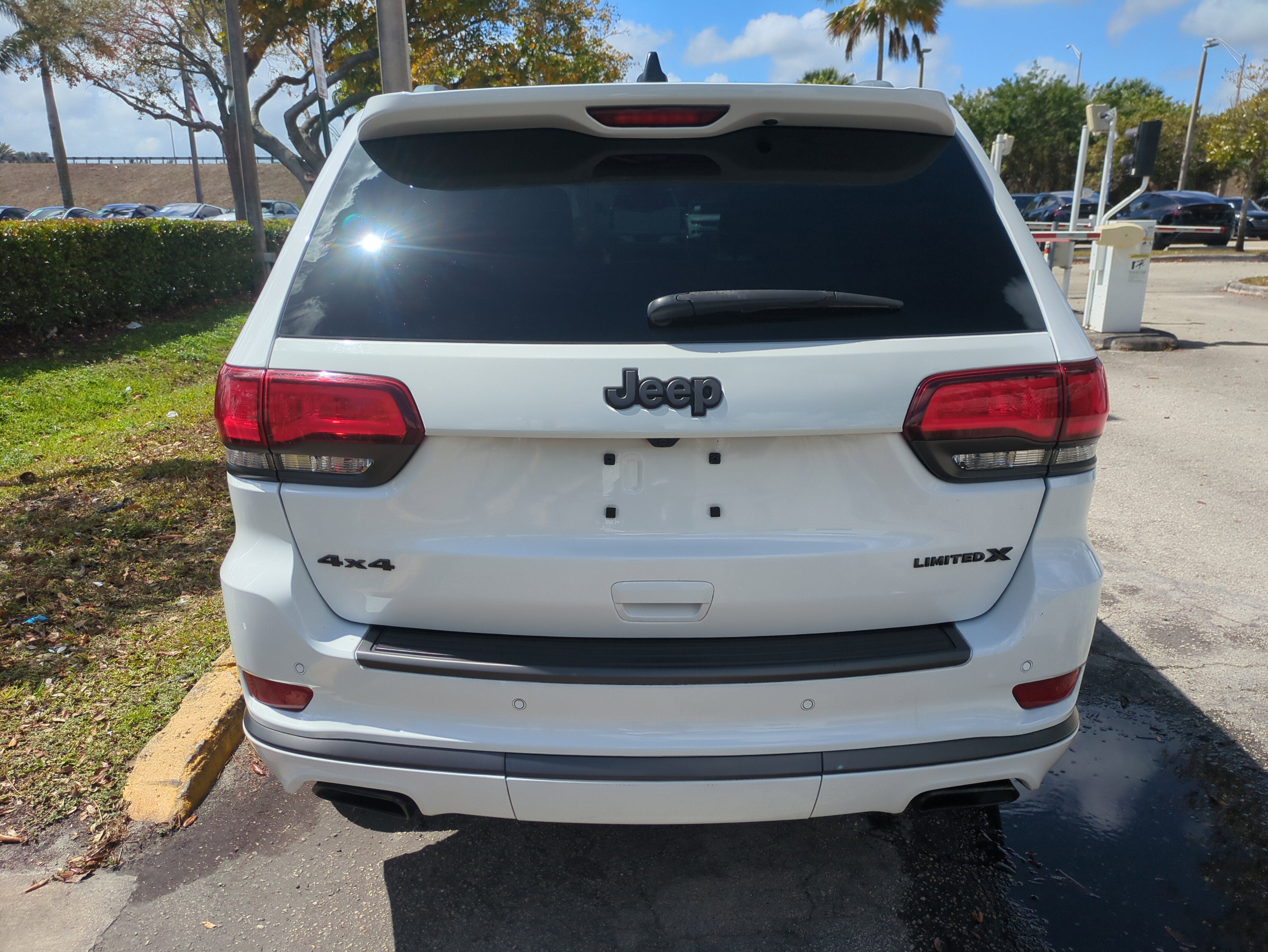 Used 2019 Jeep Grand Cherokee Limited X image 6