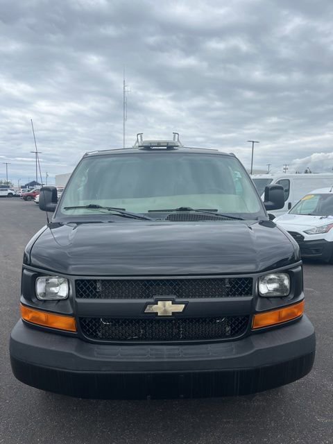 Used 2014 Chevrolet Express 3500 RWD image 3