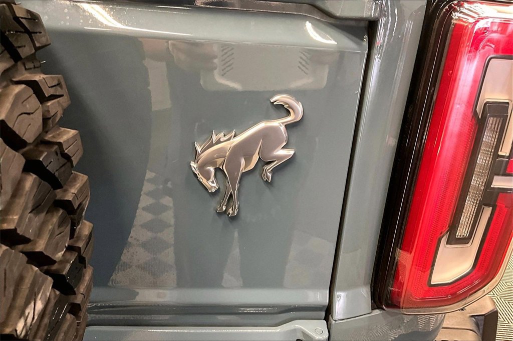 Used 2022 Ford Bronco Badlands w/ Sasquatch Package image 30