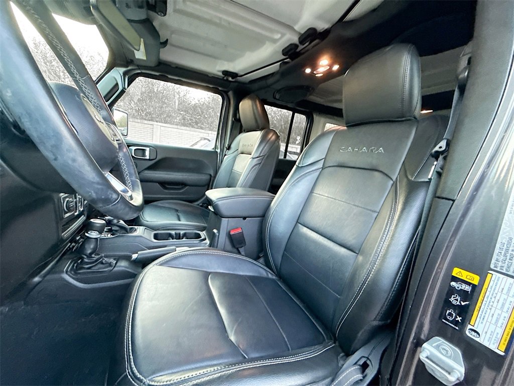 Used 2022 Jeep Wrangler Unlimited Sahara w/ Safety Group image 23