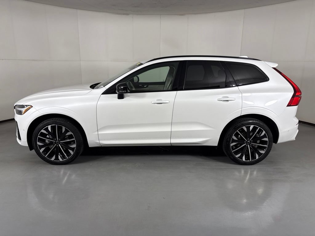 Used 2026 Volvo XC60 B5 Ultra AWD/4WD image 5