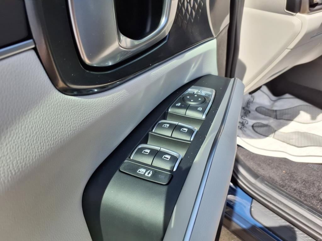 New 2025 Kia Sorento S w/ Panoramic Sunroof Package image 11