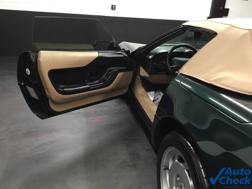 Used 1995 Chevrolet Corvette Convertible RWD image 25