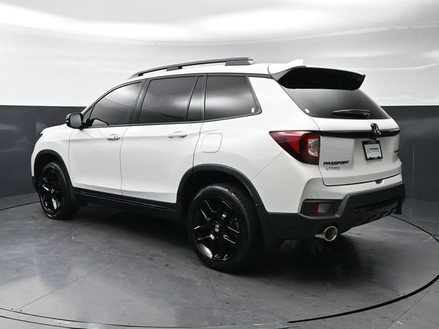 Used 2024 Honda Passport Black Edition image 3