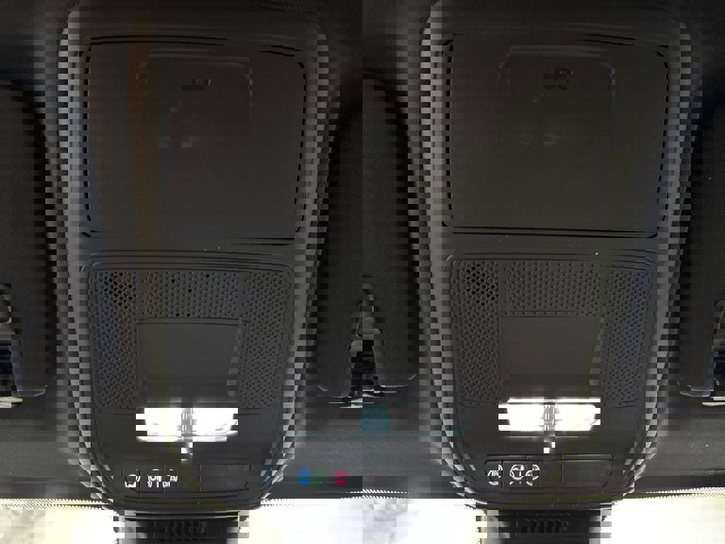 New 2026 Chevrolet Equinox ACTIV w/ Convenience Package III image 18