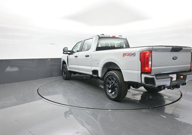 New 2026 Ford F250 4x4 Crew Cab Super Duty image 5