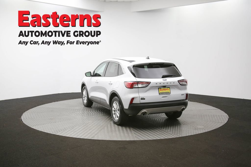 Used 2022 Ford Escape SE image 64