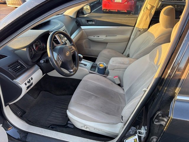 Used 2013 Subaru Outback 2.5i Premium image 6