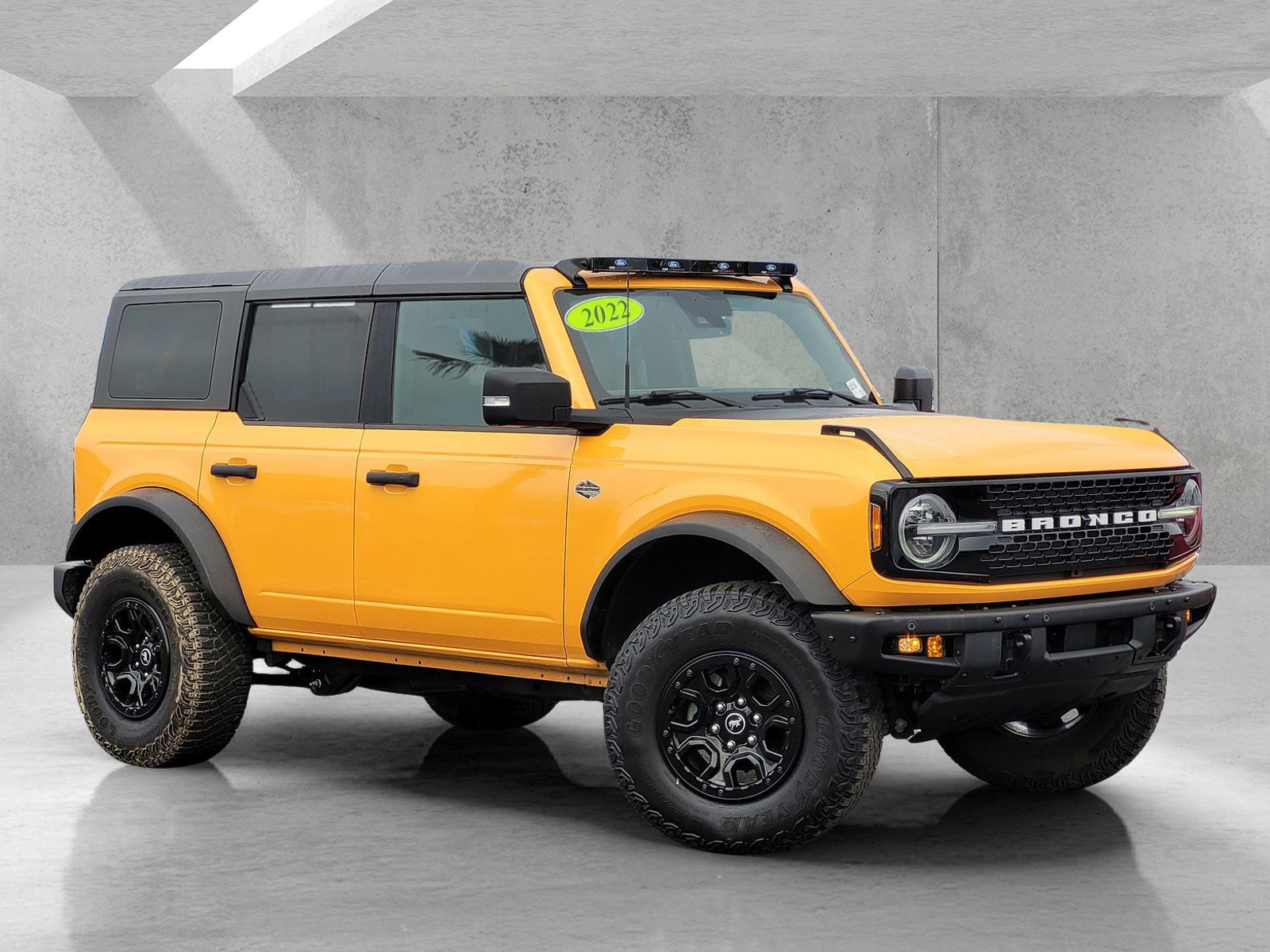 Used 2022 Ford Bronco Wildtrak image 1