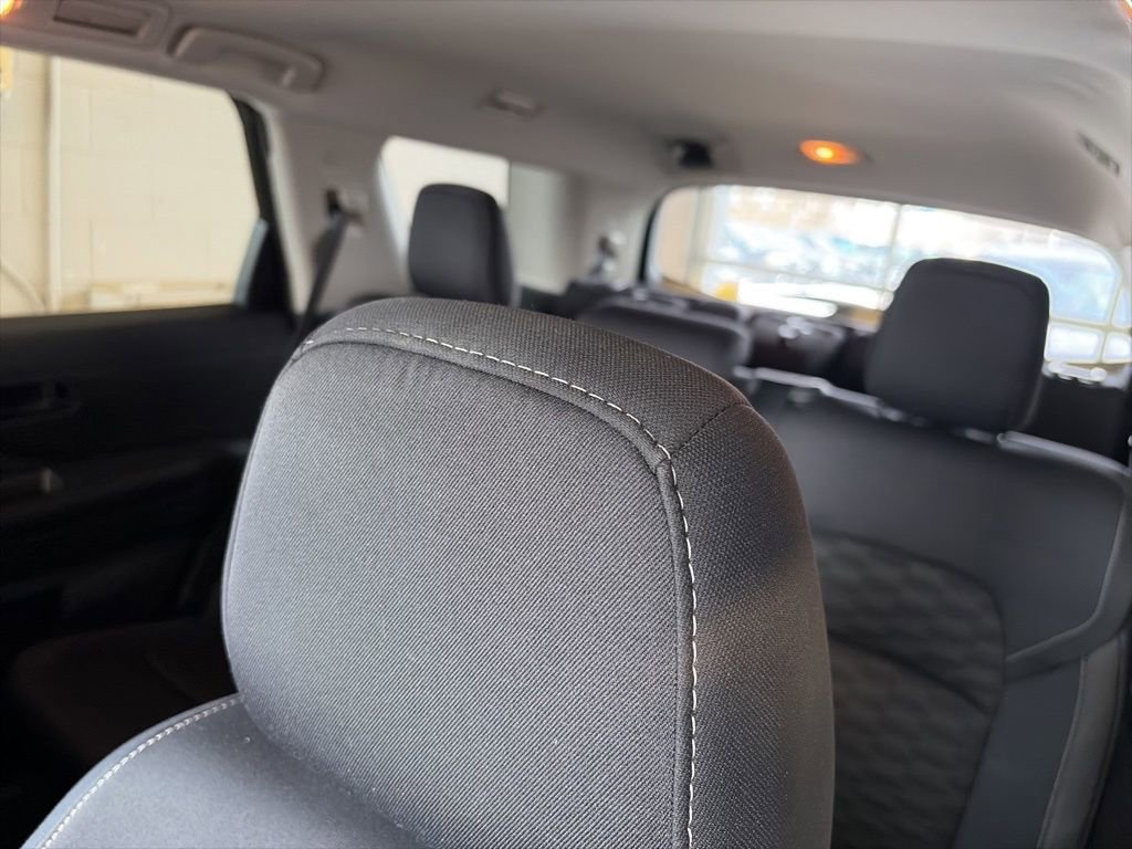 Used 2023 Nissan Pathfinder SV w/ Cargo Package AWD/4WD image 34