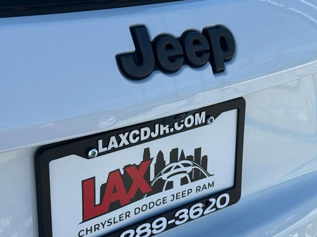 New 2026 Jeep Compass Latitude image 5