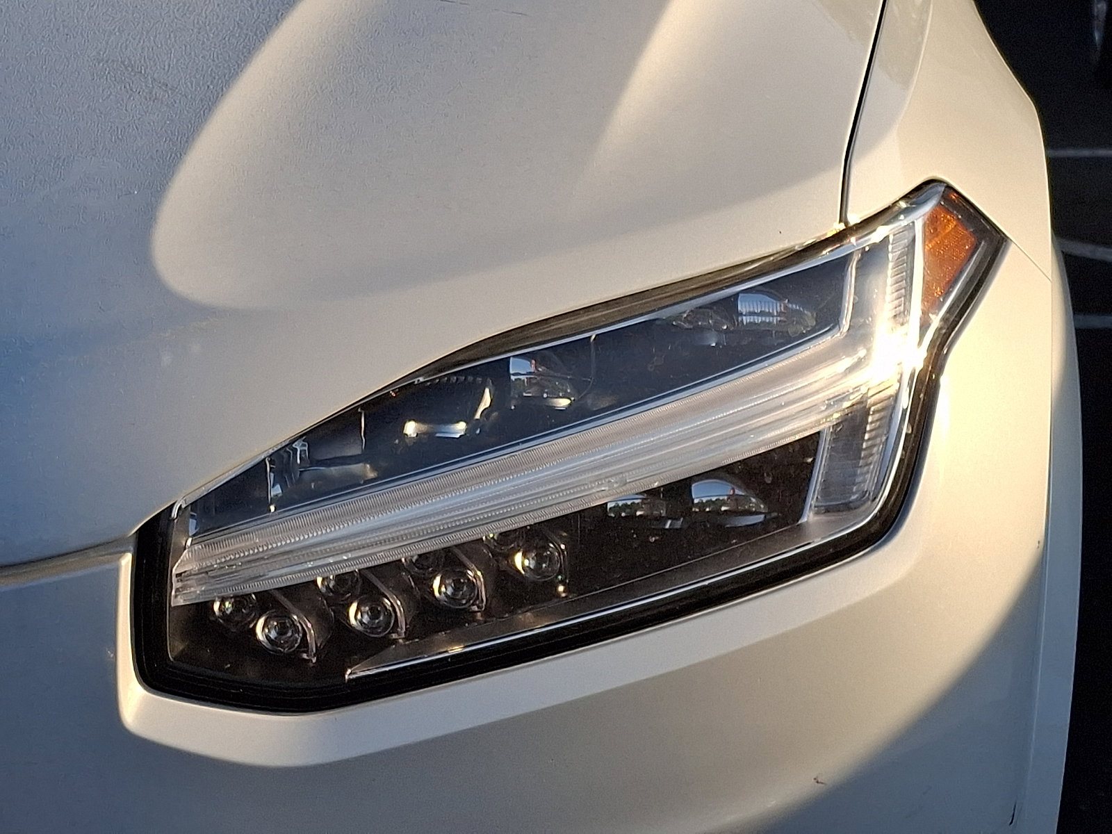 Used 2020 Volvo XC90 T5 Momentum AWD/4WD image 9