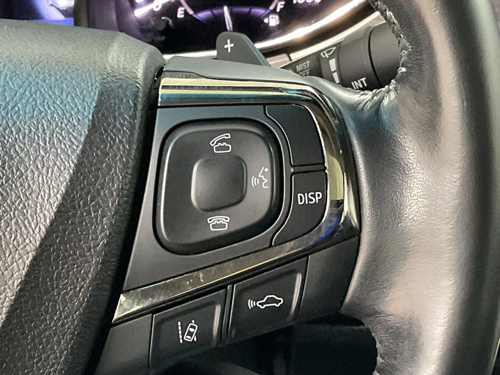 Used 2018 Toyota Avalon Touring image 10