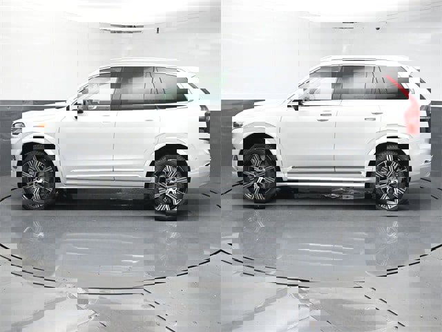 New 2025 Volvo XC90 B6 Plus w/ Protection Package Premier image 5