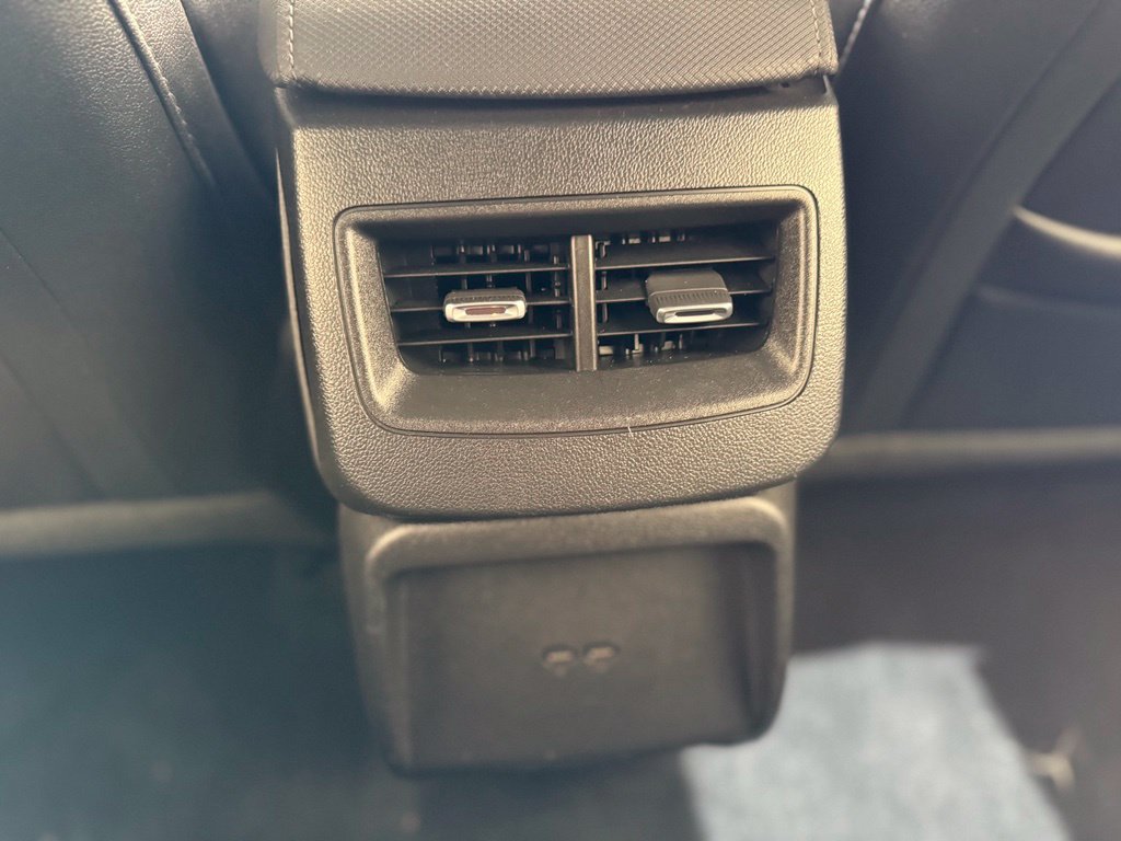 Used 2024 Chevrolet Equinox EV RS FWD image 26