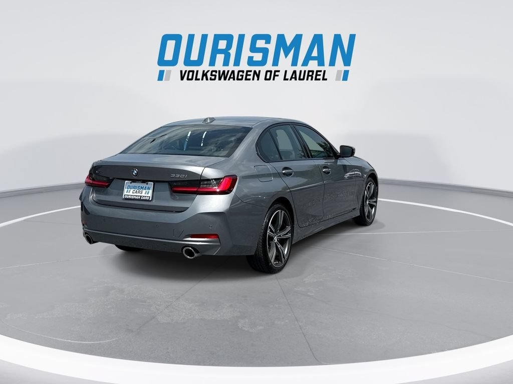 Used 2023 BMW 330i xDrive Sedan w/ Premium Package AWD/4WD image 8