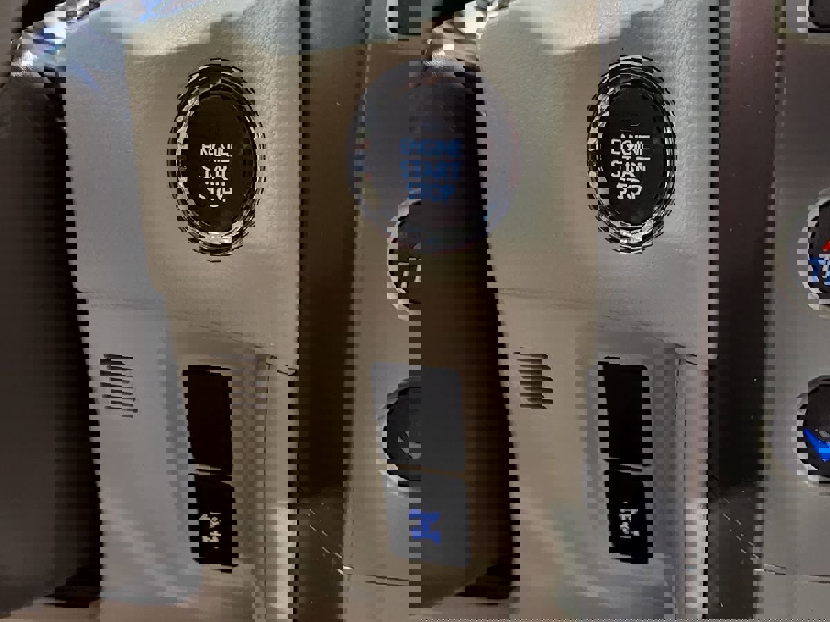 Used 2015 Lexus GX 460 w/ Premium Package image 40