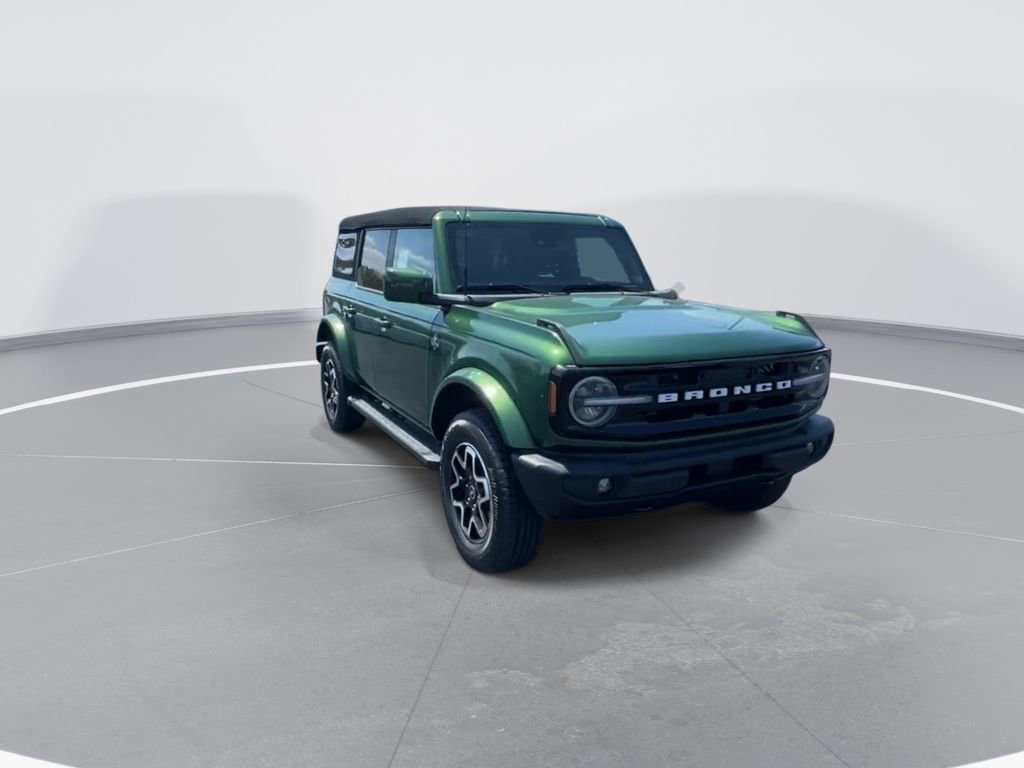 Used 2024 Ford Bronco Outer Banks image 2