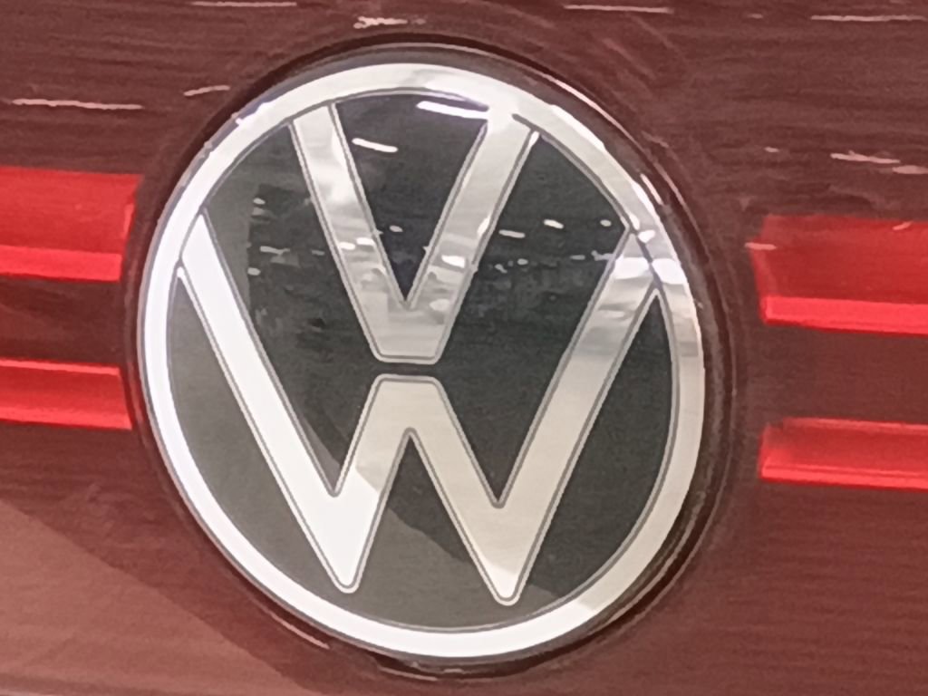 Used 2024 Volkswagen Atlas Cross Sport SE image 7