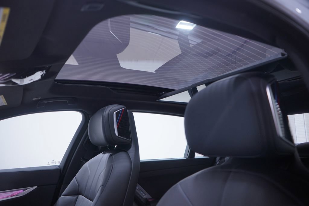 Used 2025 BMW i7 eDrive50 w/ M Sport Package image 8