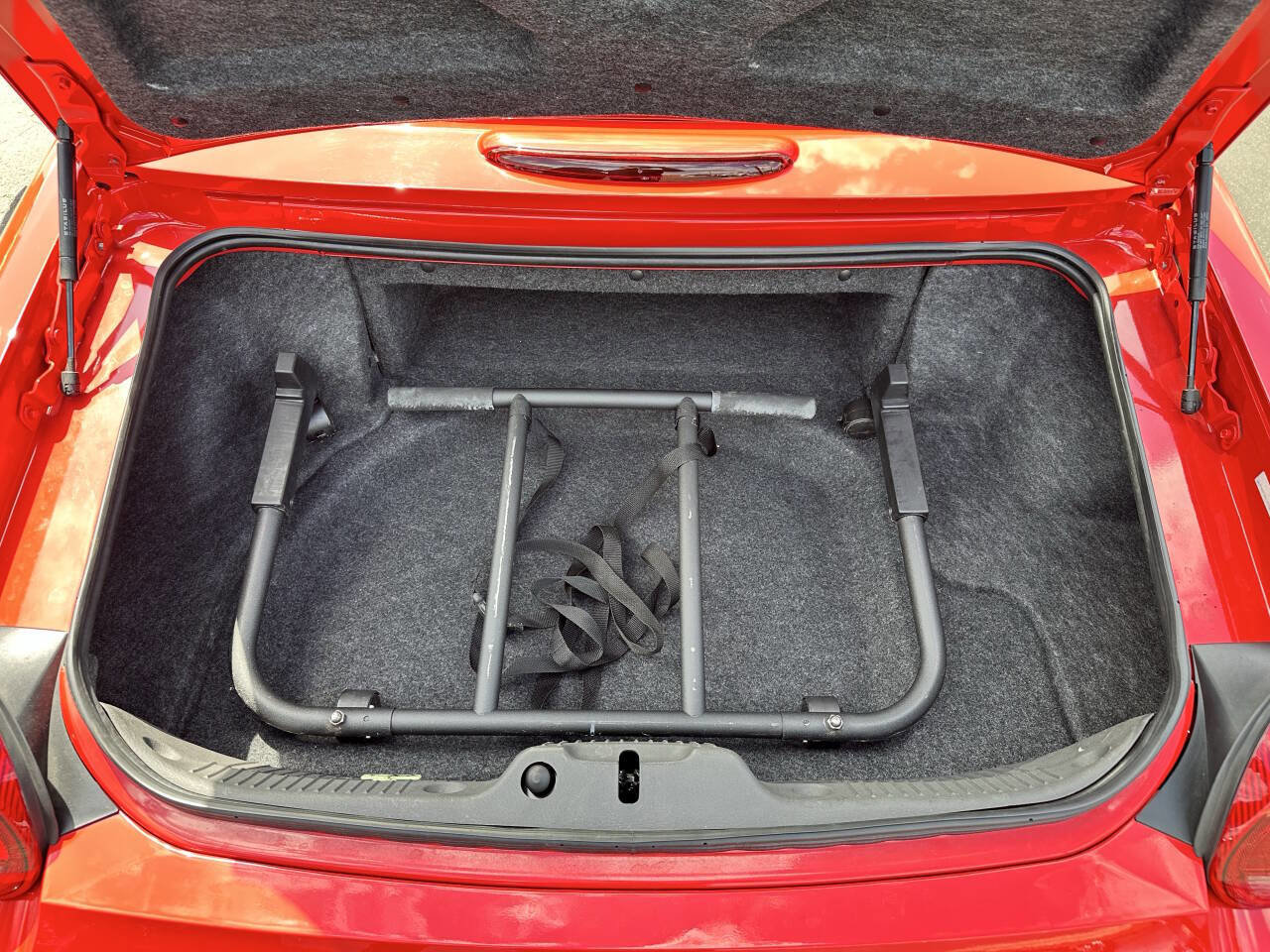 Used 2002 Ford Thunderbird Deluxe RWD image 9