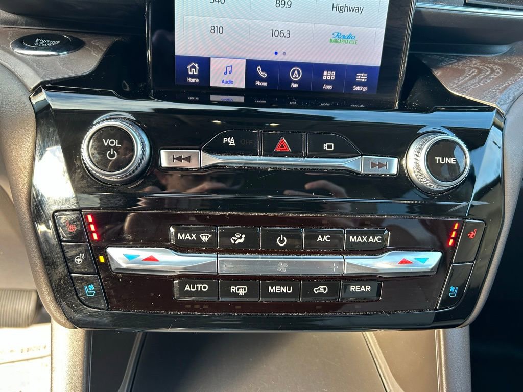 Certified 2022 Ford Explorer Platinum w/ Equipment Group 601A image 30