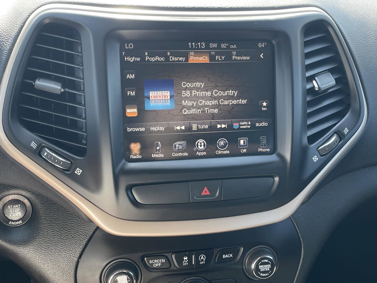 Used 2016 Jeep Cherokee Latitude w/ Comfort/Convenience Group image 8