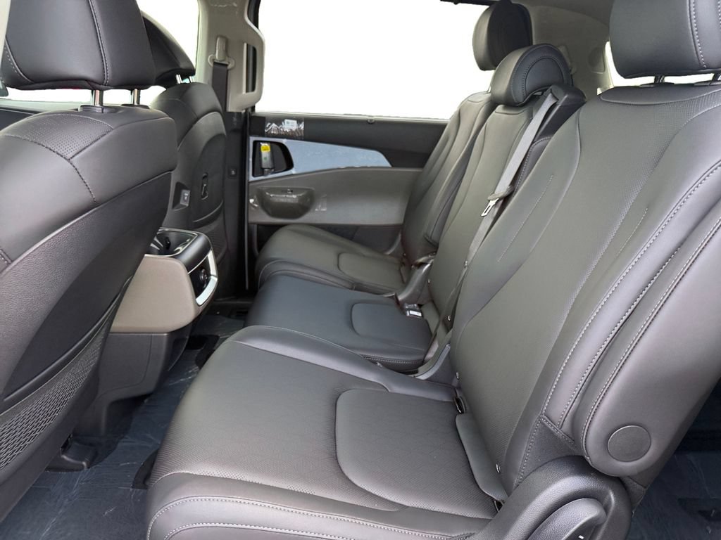 New 2027 Kia Carnival EX FWD image 14