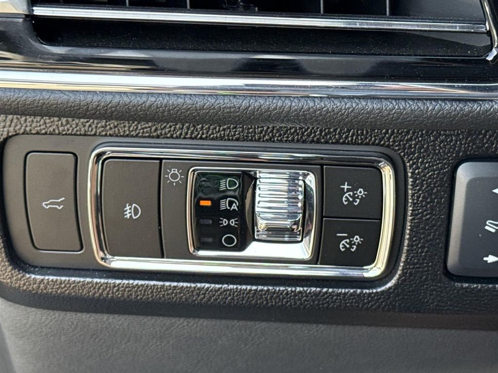 Used 2024 Lincoln Navigator Reserve image 17