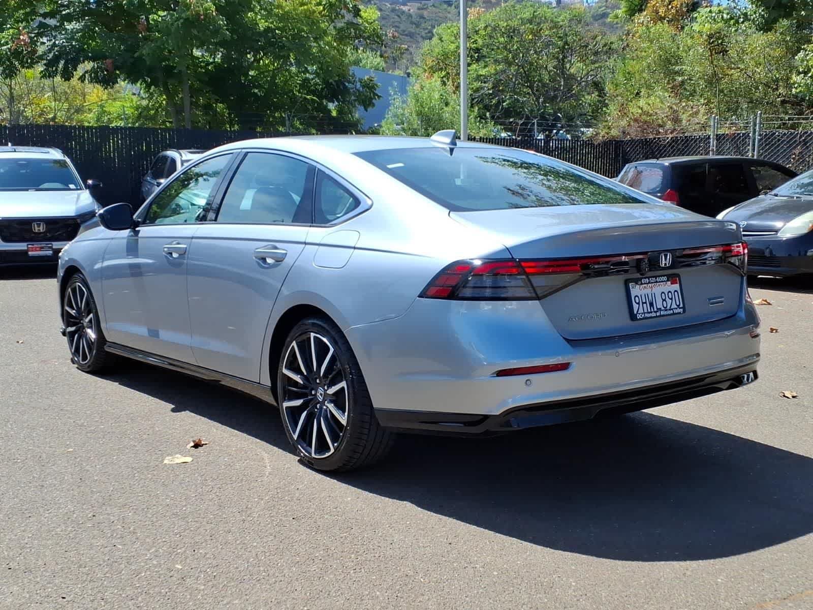 Used 2023 Honda Accord Touring image 7
