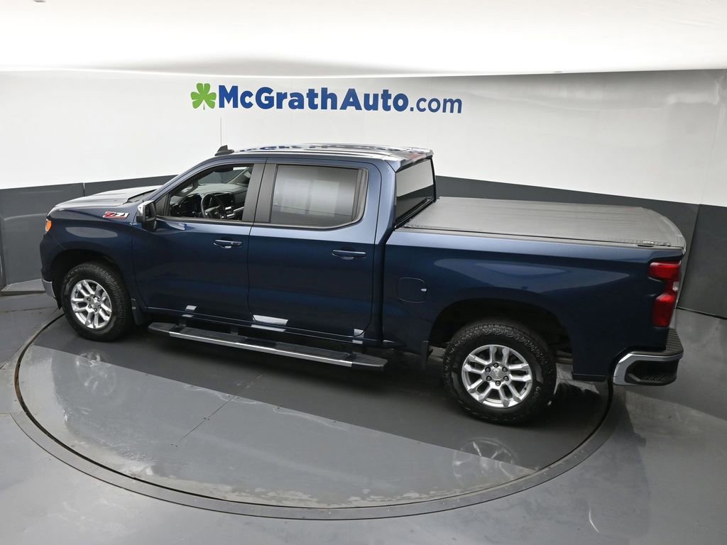 Used 2022 Chevrolet Silverado 1500 LT w/ Z71 Off-Road Package AWD/4WD image 20